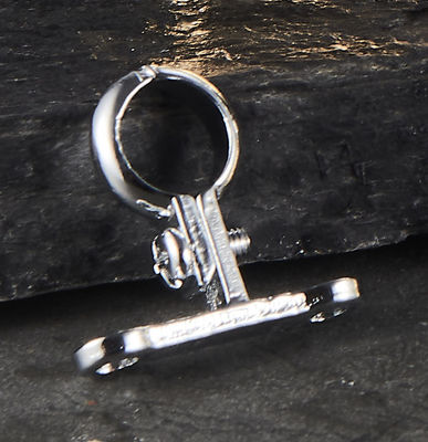 Secure Brass Pipe Clamps For Plumbing Water Throwing Surface Treatment