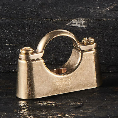 Industrial Brass Pipe Clamp Easy Installation for Plumbing Water Throwing / Chrome Plated Holders