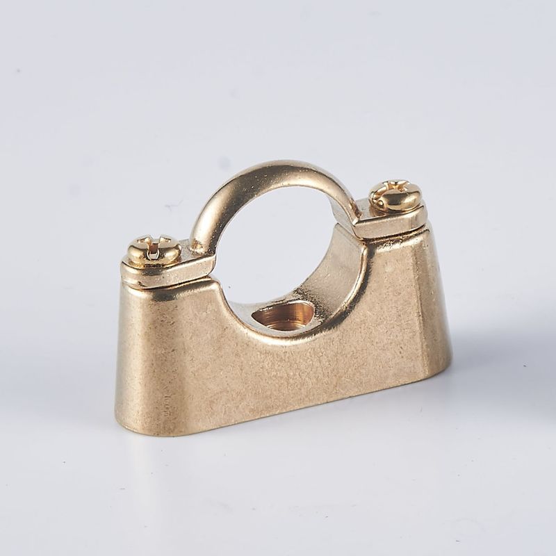 Water Throwing And Chrome Plated Brass Pipe Clamp Easy Installation Of 12-159mm Pipes